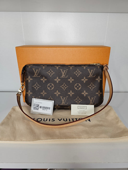 Louis Vuitton Monogram Pochette Accessories NM MB4230