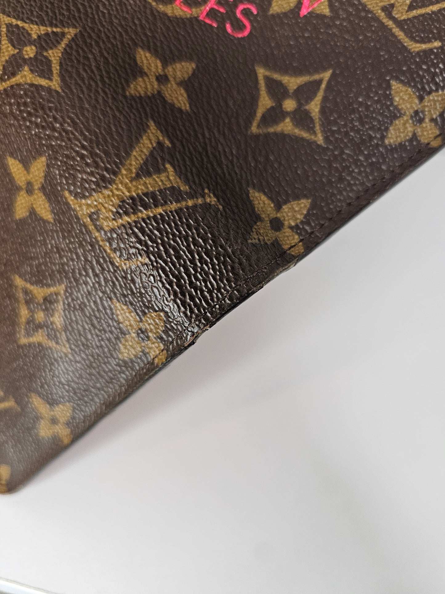 Louis Vuitton Monogram Ikat Rose Insolite CA0143