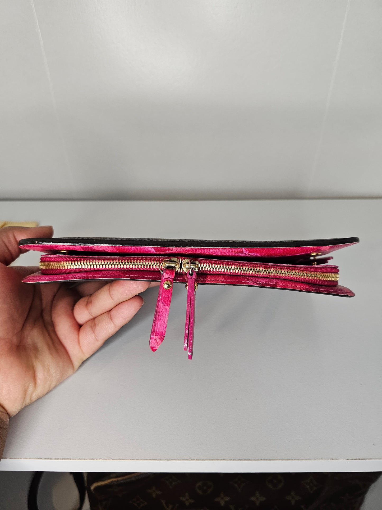 Louis Vuitton Monogram Ikat Rose Insolite CA0143