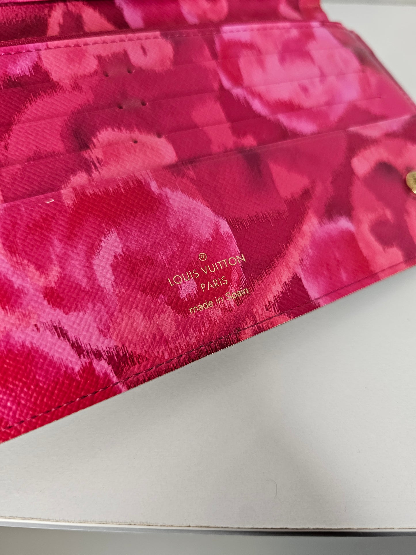 Louis Vuitton Monogram Ikat Rose Insolite CA0143