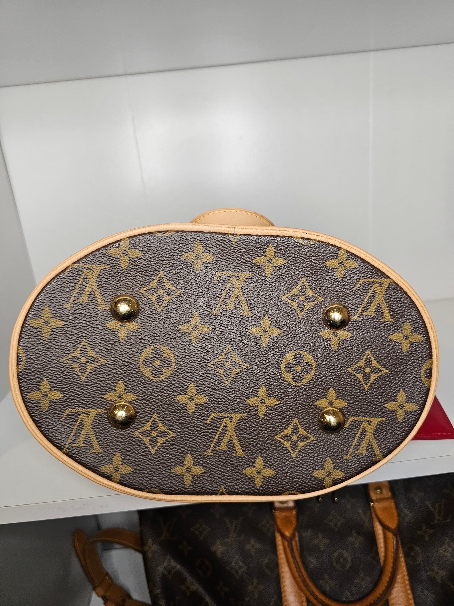 Louis Vuitton Neo Bucket Monogram Rubis AR4017