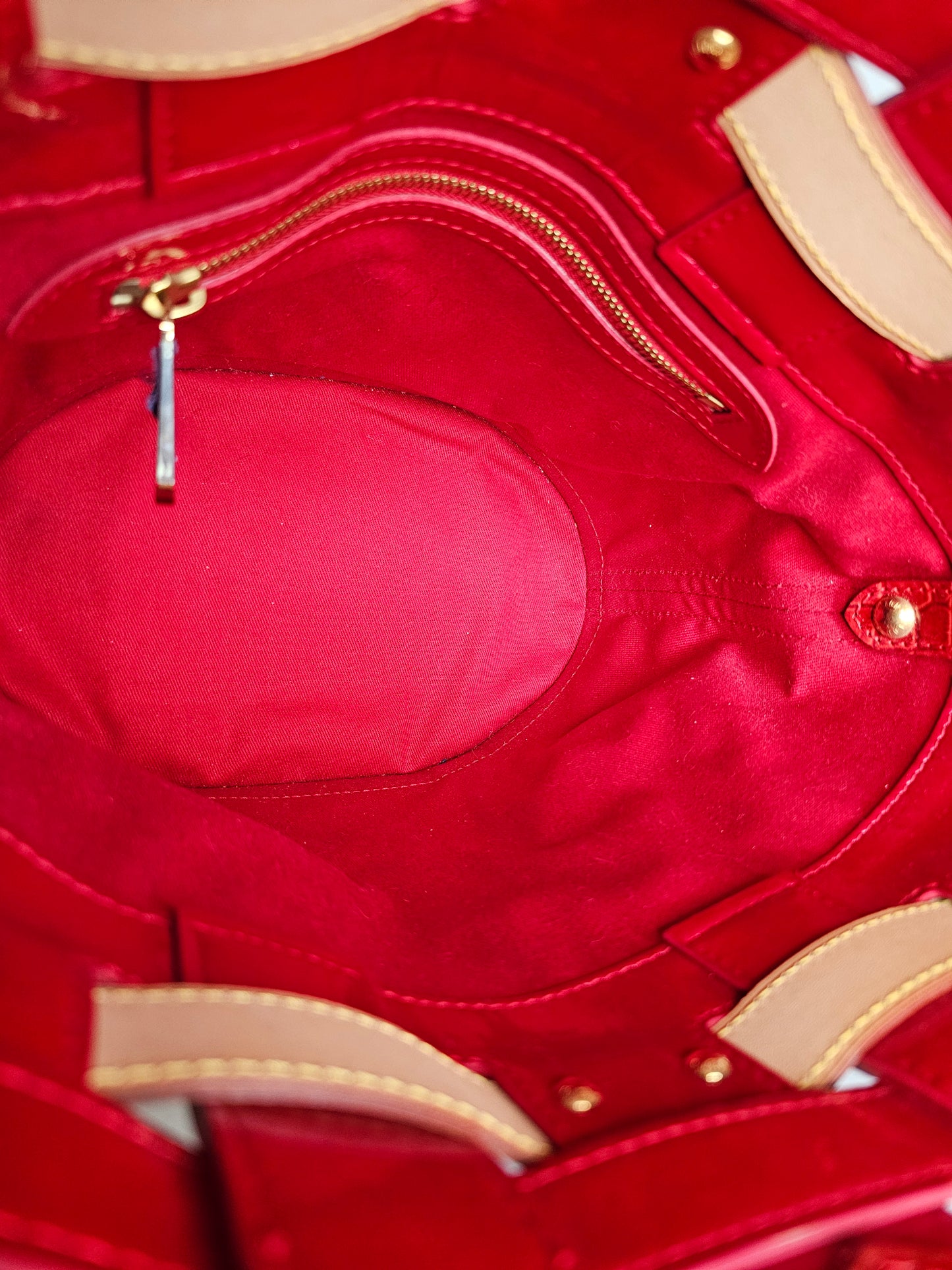 Louis Vuitton Neo Bucket Monogram Rubis AR4017