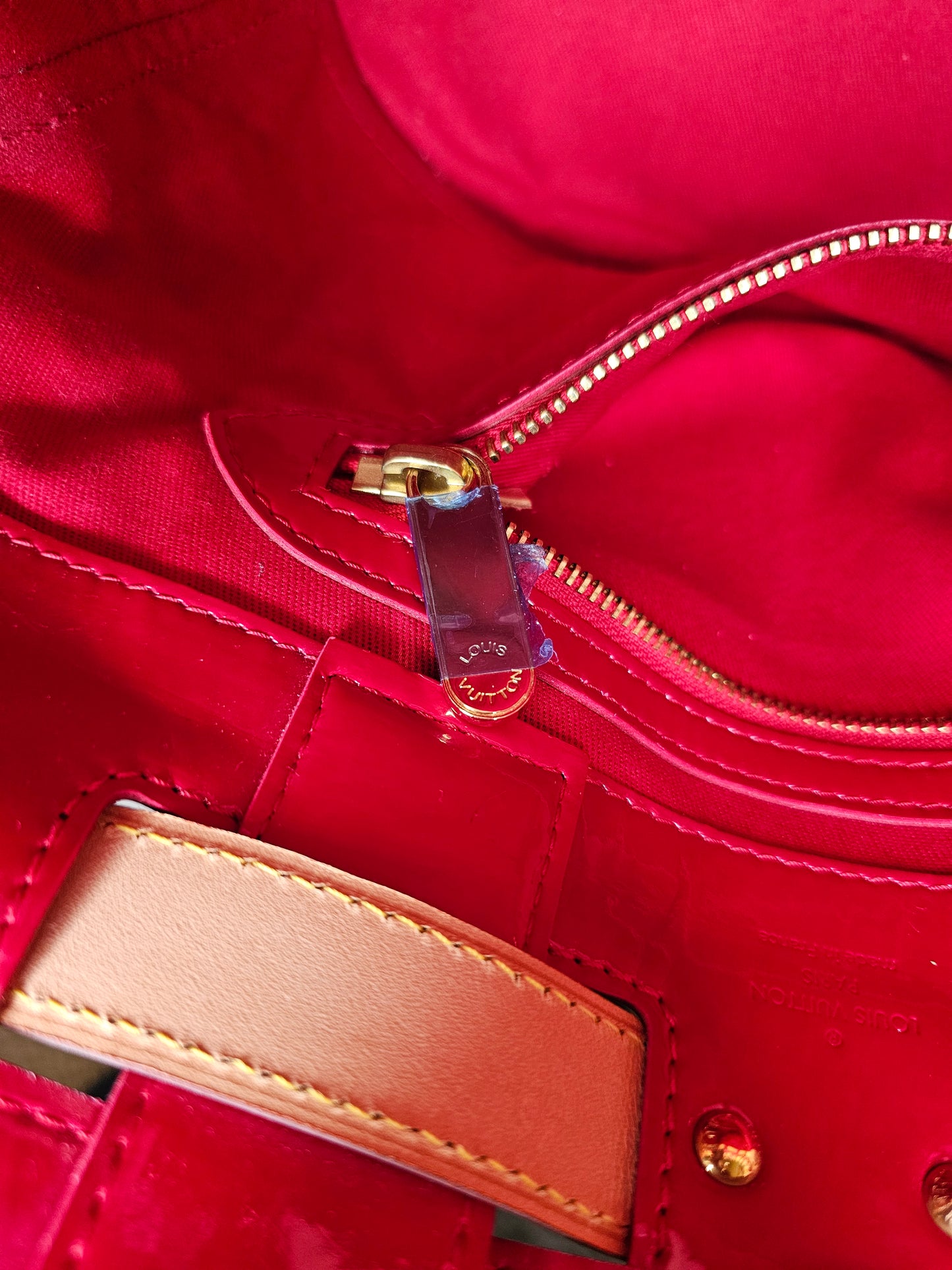 Louis Vuitton Neo Bucket Monogram Rubis AR4017