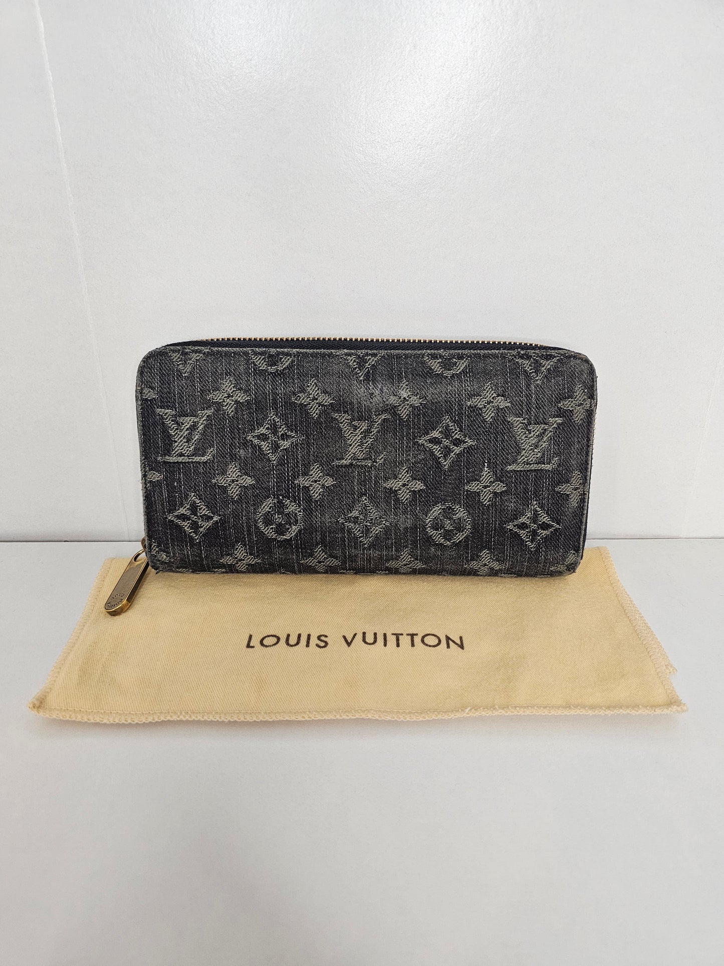 Louis Vuitton Black Denim Zippy Wallet CA1008