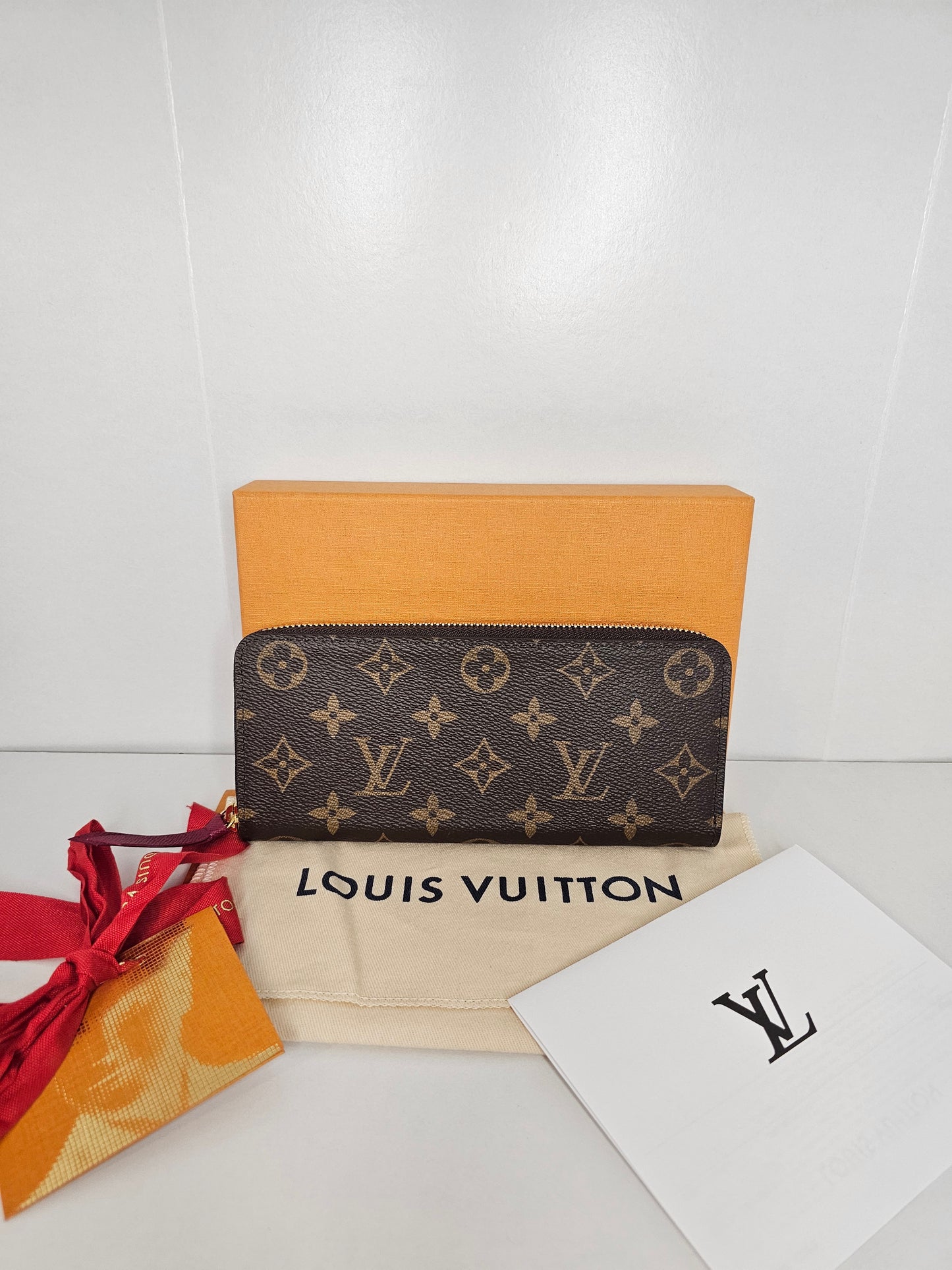 Louis Vuitton Monogram Fuschia Clemence 💾