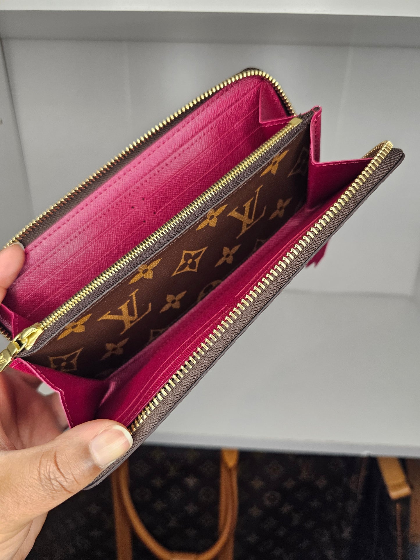 Louis Vuitton Monogram Fuschia Clemence 💾