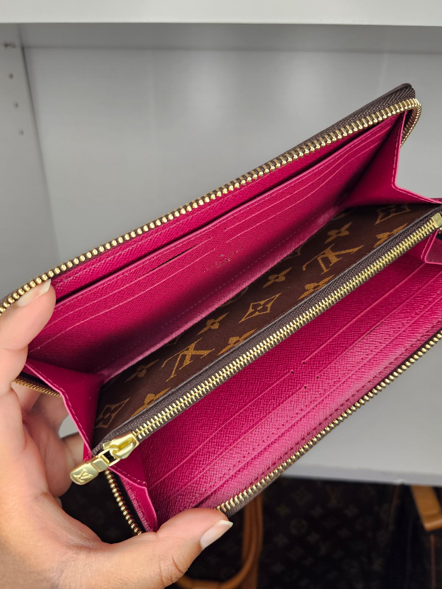 Louis Vuitton Monogram Fuschia Clemence 💾