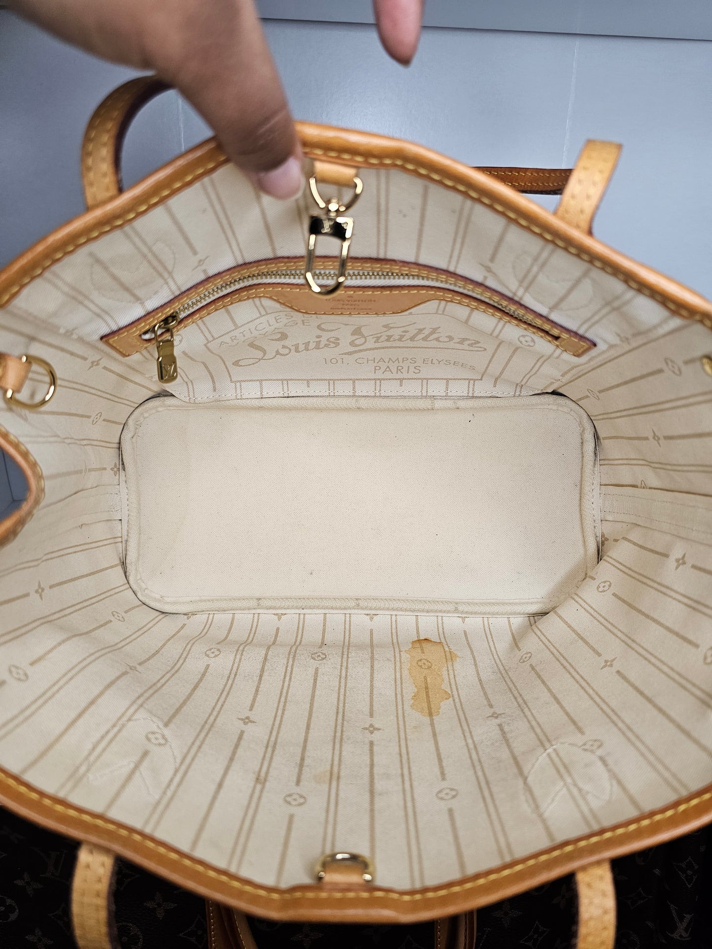 Louis Vuitton Damier Azur Neverfull PM VI5100