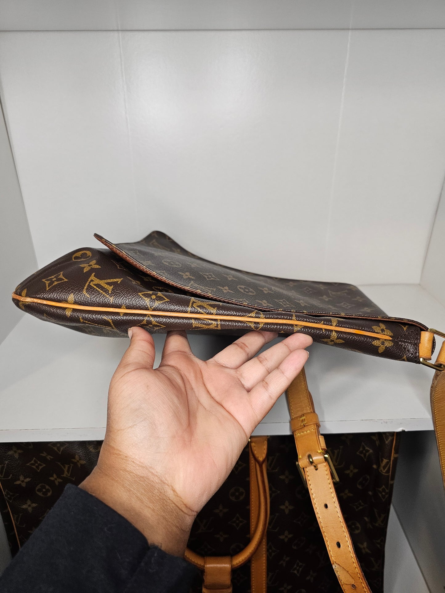 Louis Vuitton Musette Salsa GM Crossbody AS0949