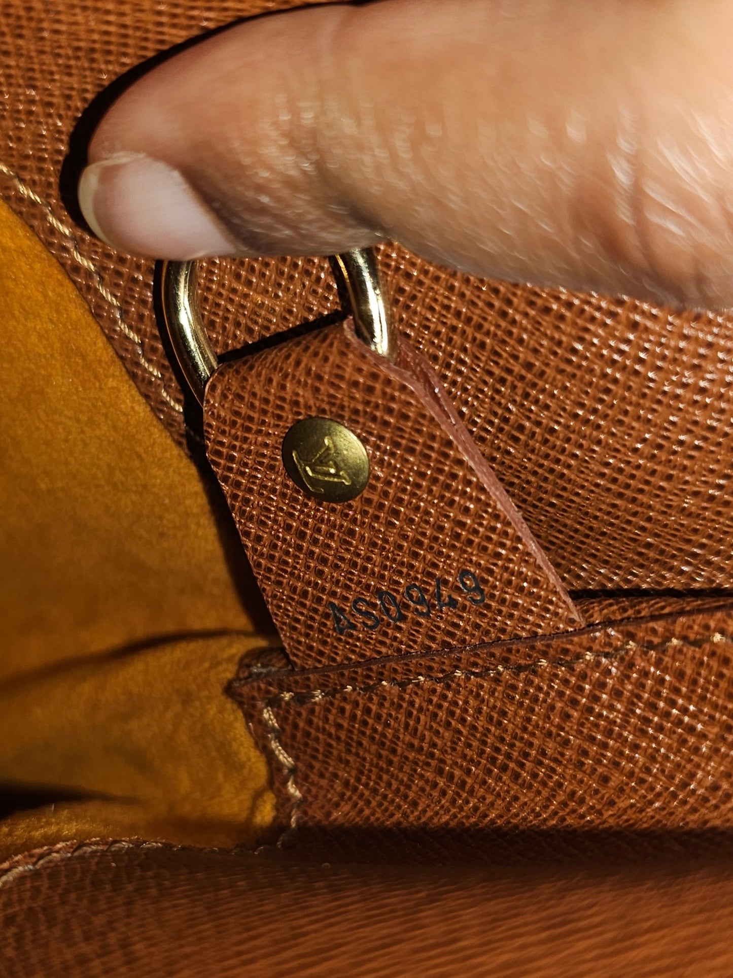 Louis Vuitton Musette Salsa GM Crossbody AS0949