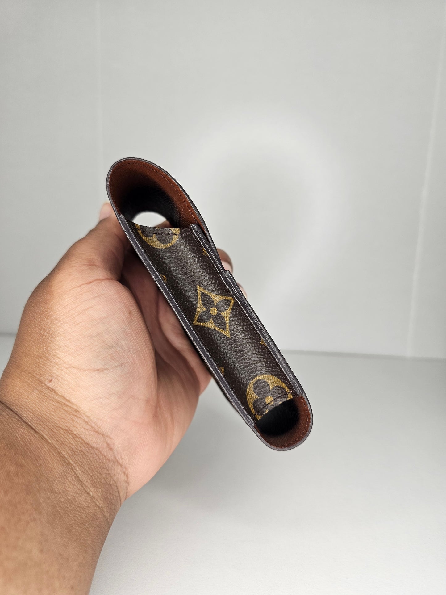 Louis Vuitton Etui Cigarette Case CT0044