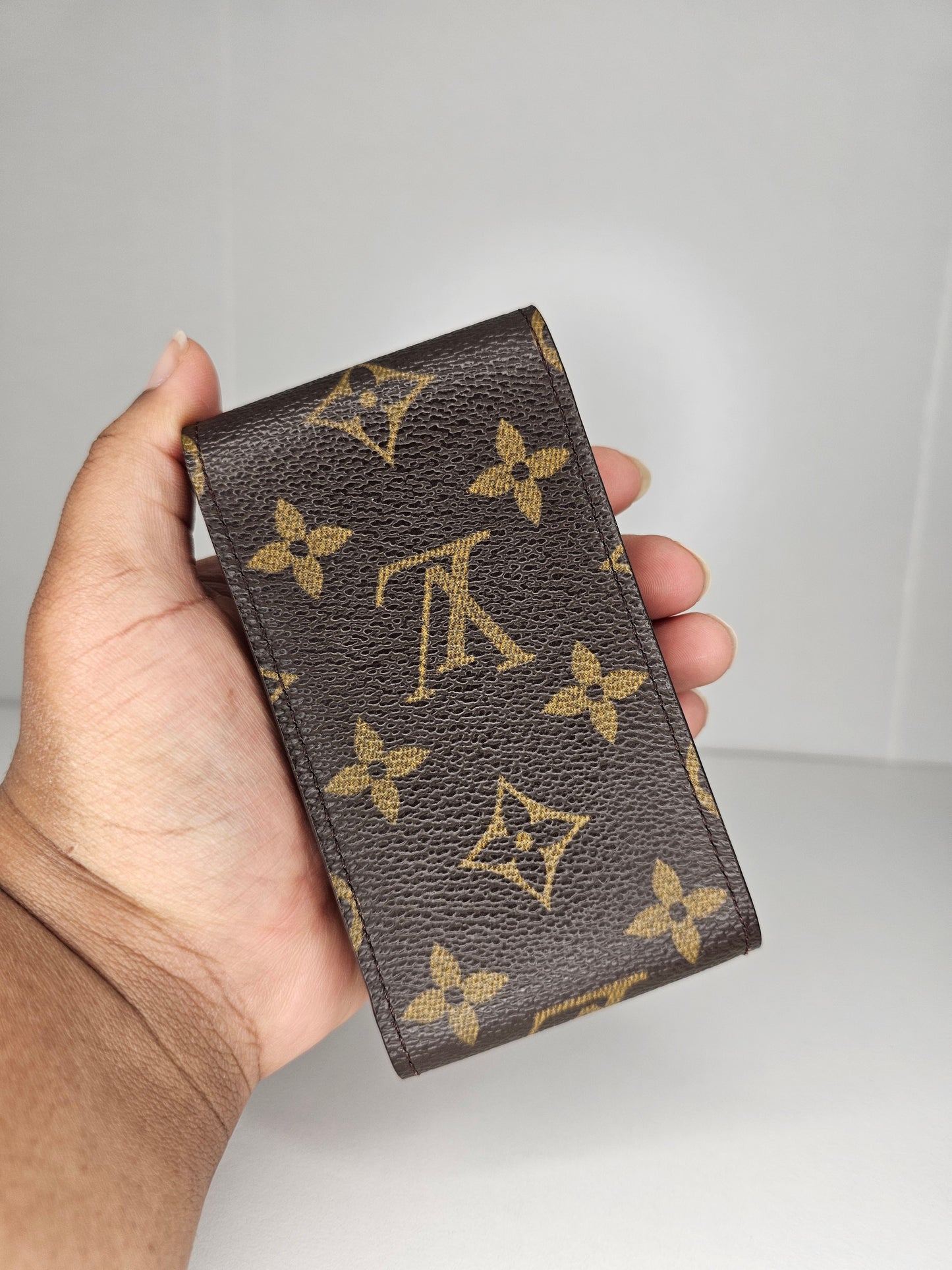 Louis Vuitton Etui Cigarette Case CT0044