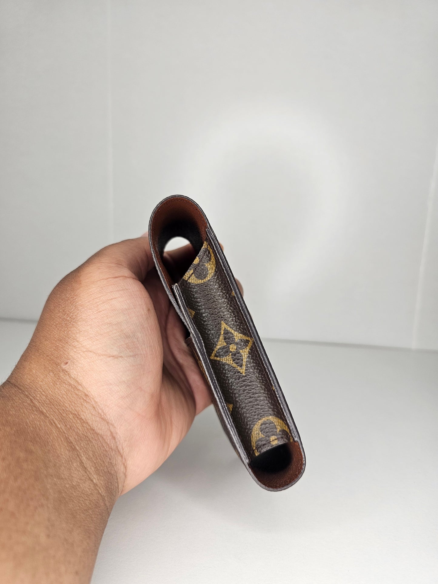 Louis Vuitton Etui Cigarette Case CT0044