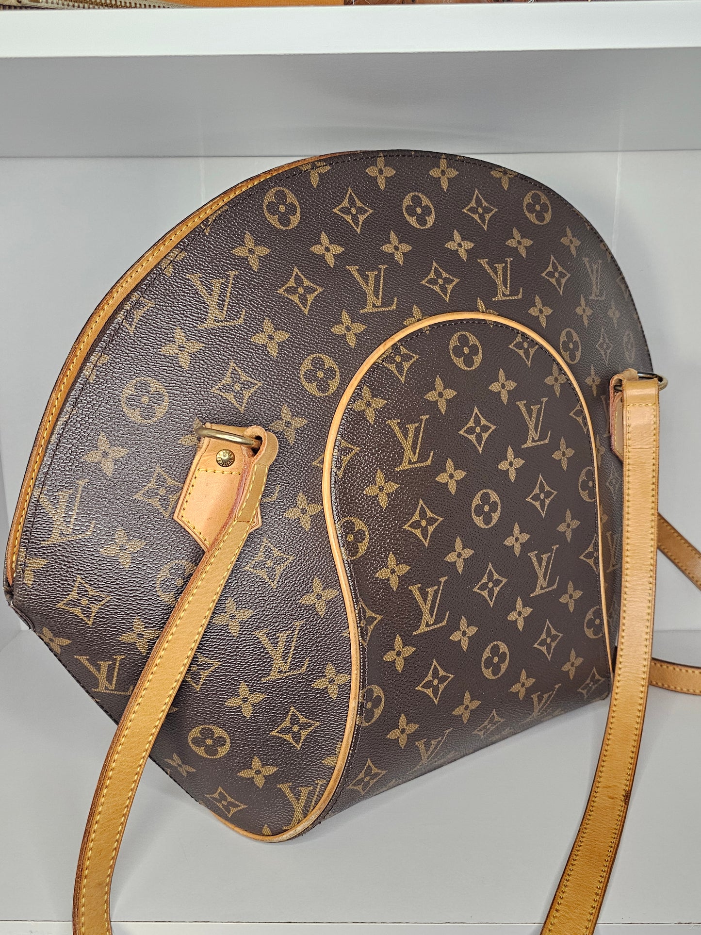 Louis Vuitton Vintage Ellipse GM Shoulder Bag VI1927