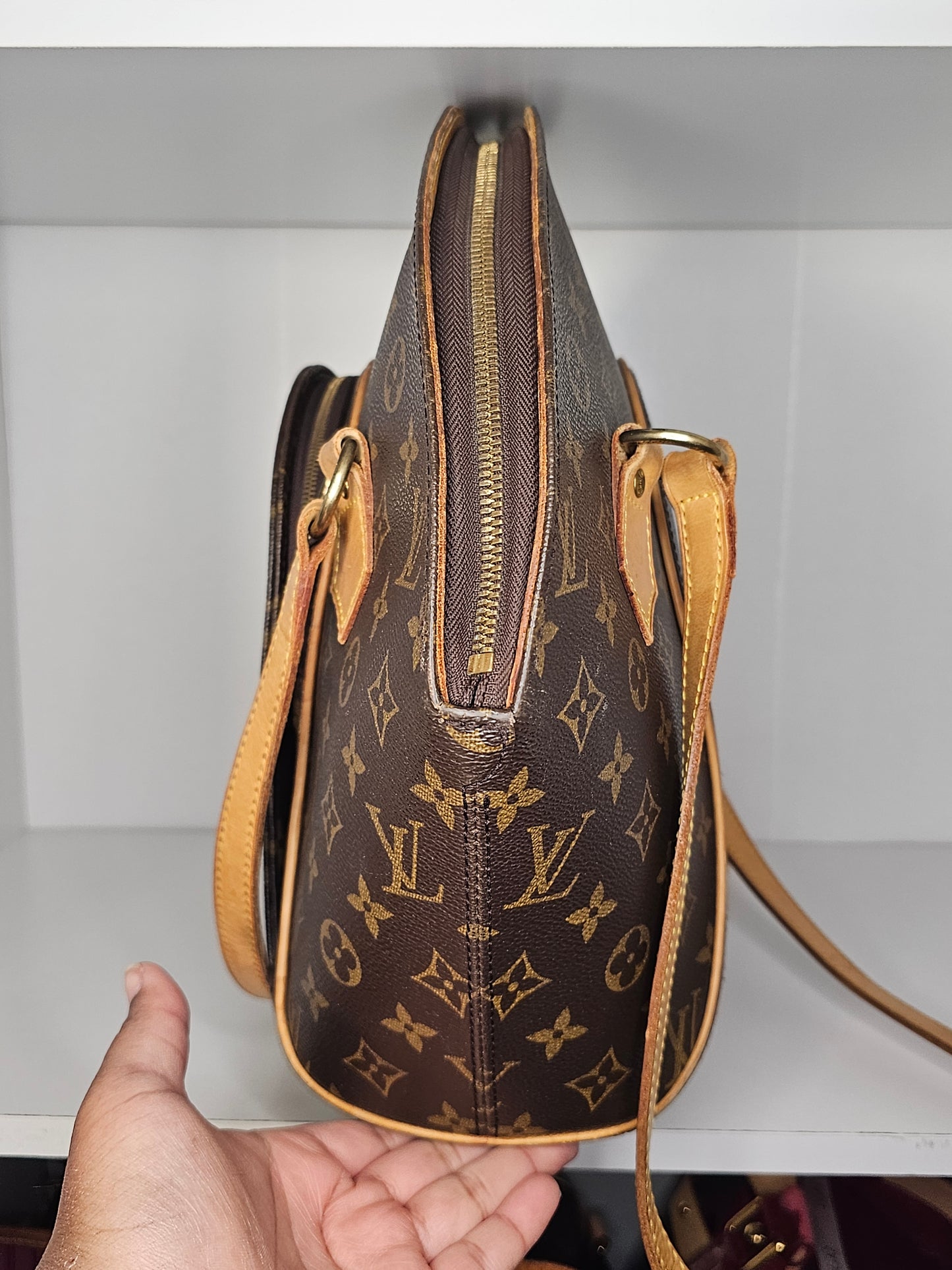 Louis Vuitton Vintage Ellipse GM Shoulder Bag VI1927