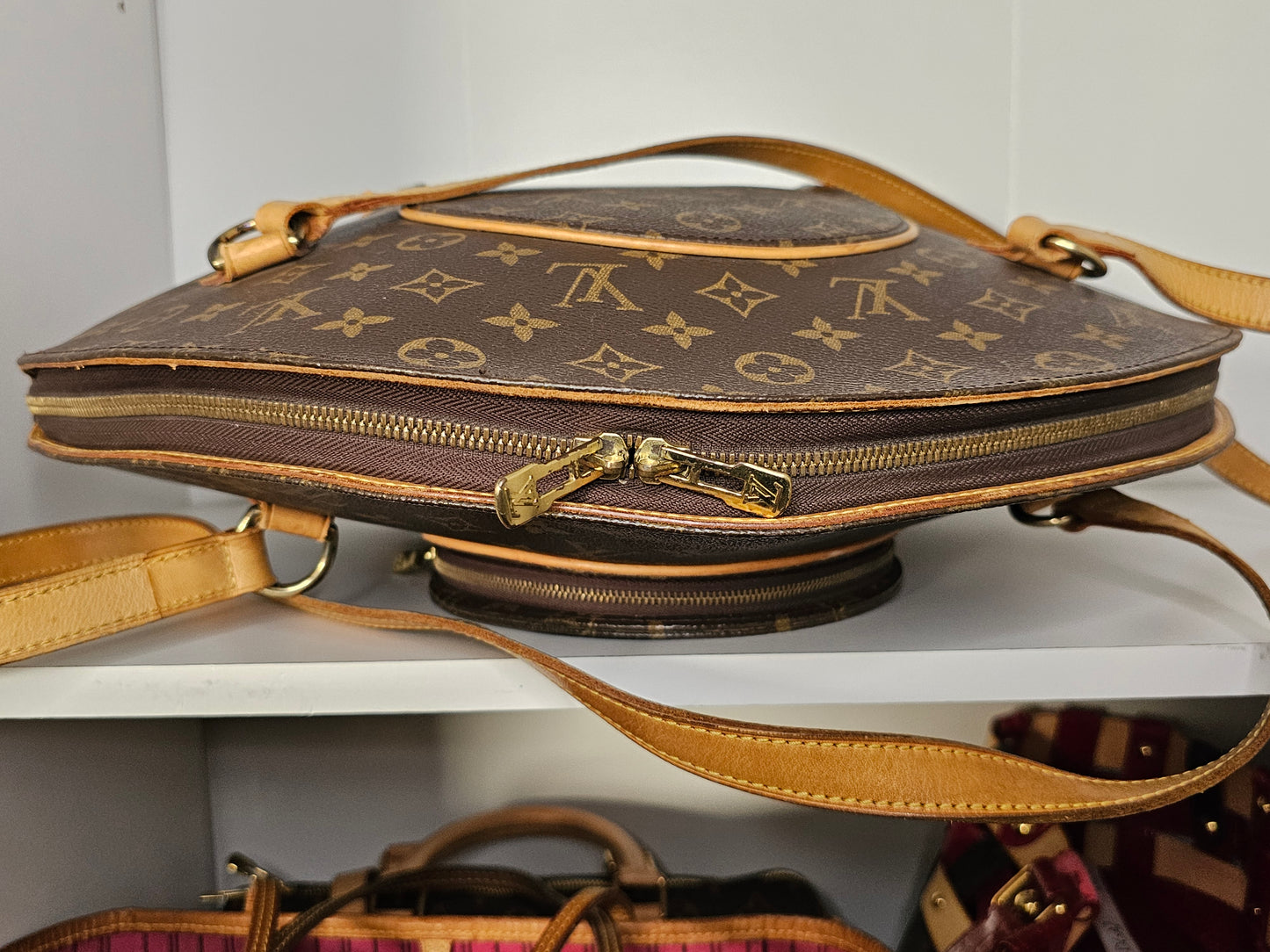 Louis Vuitton Vintage Ellipse GM Shoulder Bag VI1927