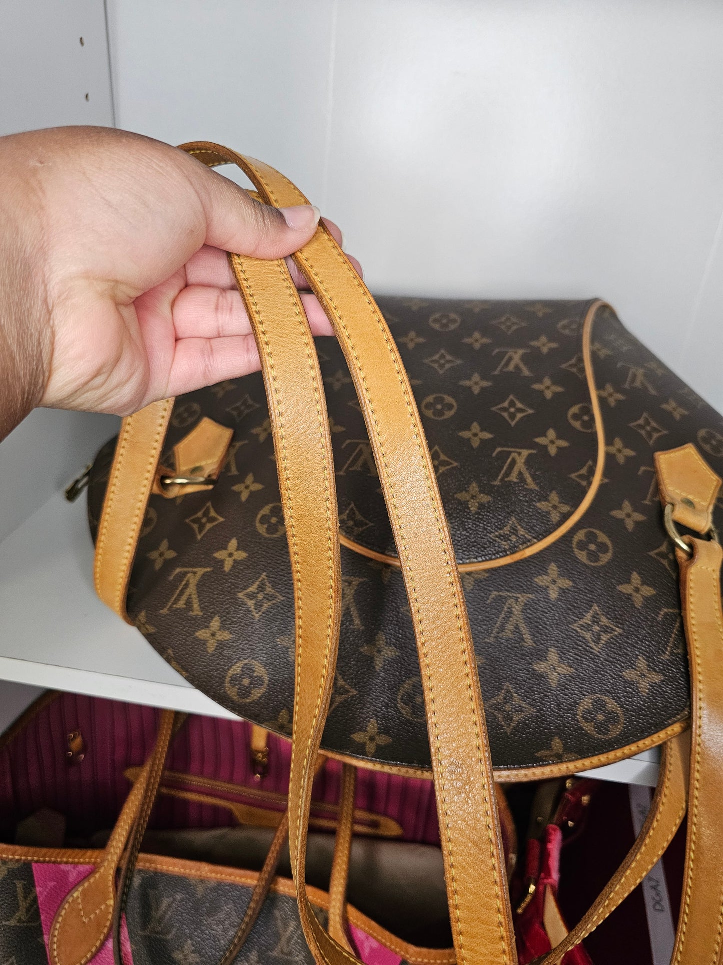 Louis Vuitton Vintage Ellipse GM Shoulder Bag VI1927