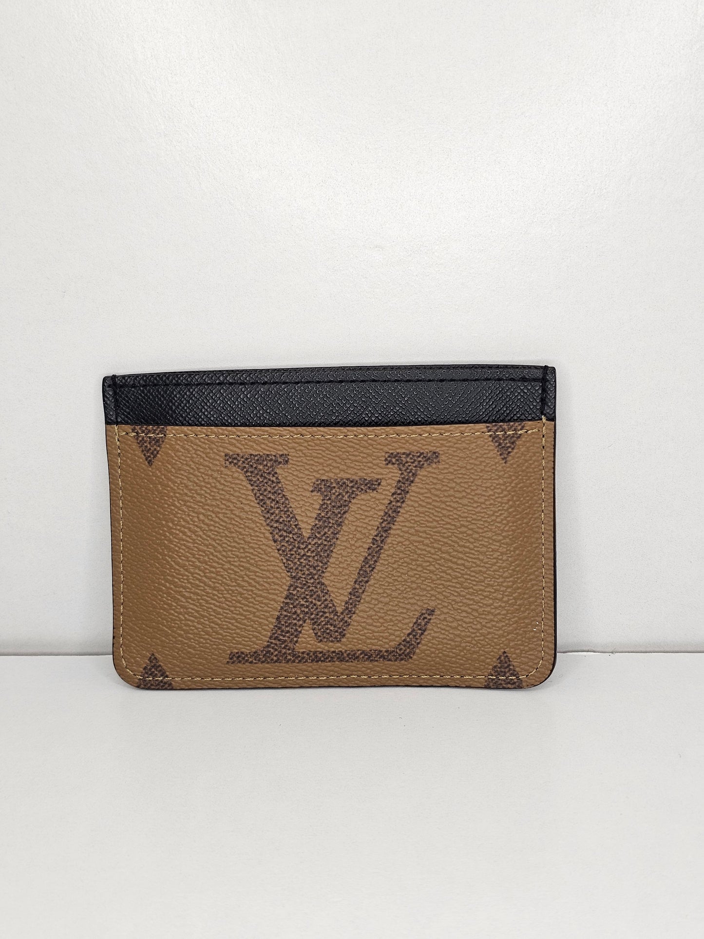 Louis Vuitton Reverse Monogram Side Up Card Holder 💾