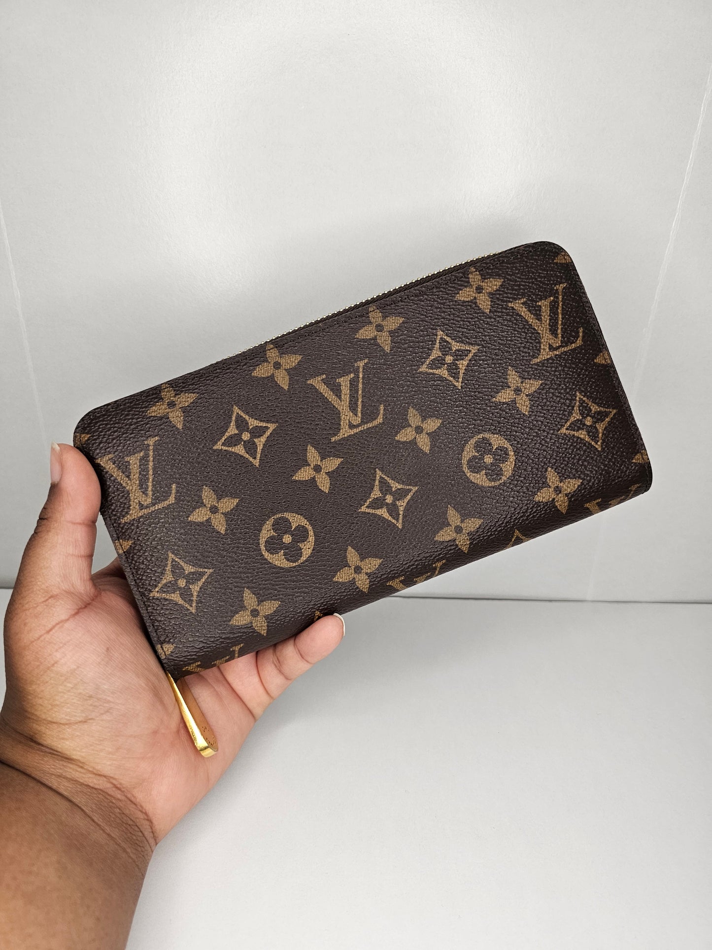 Louis Vuitton Monogram Zippy Wallet NM 💾