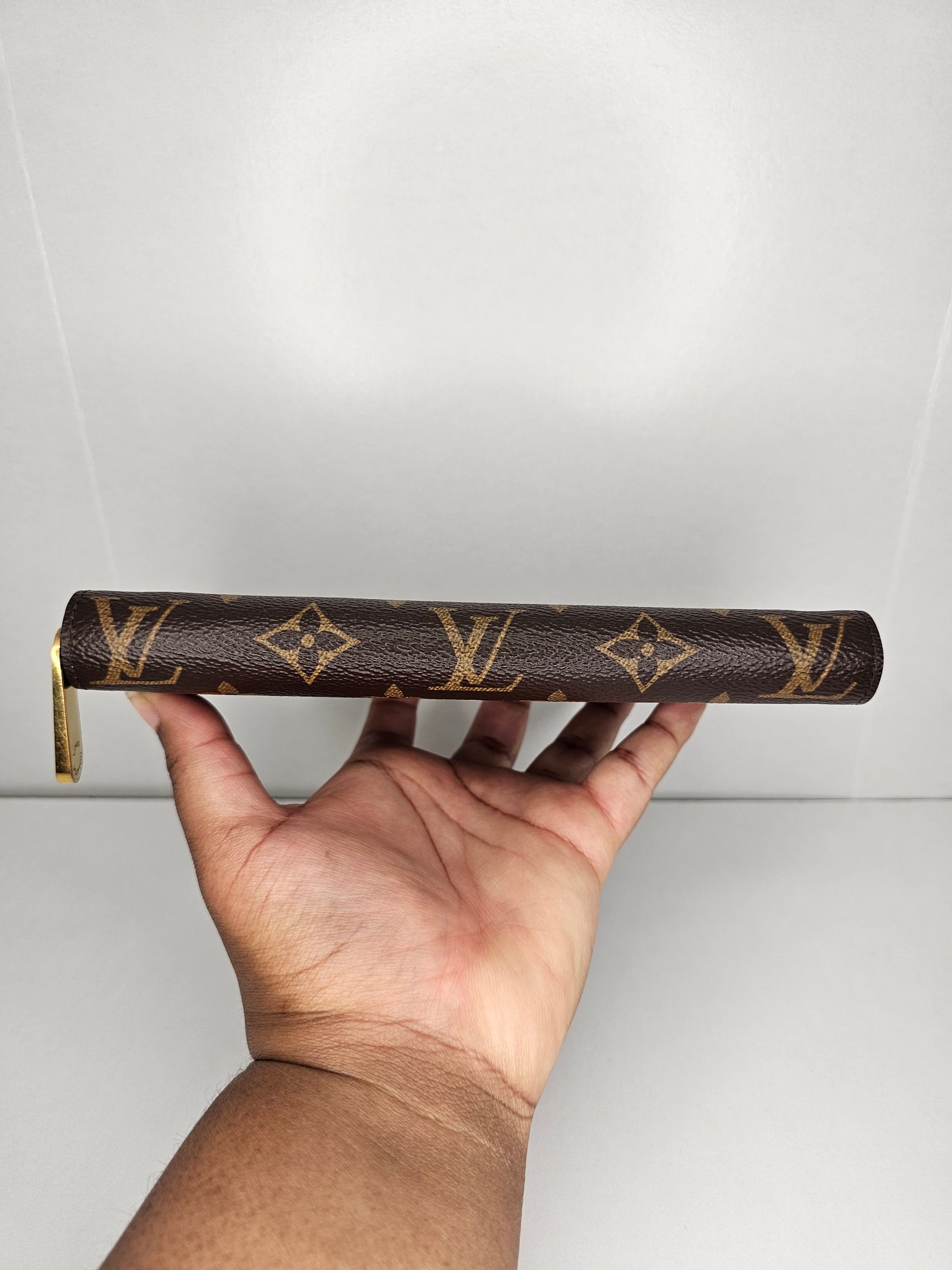 Louis Vuitton Monogram Zippy Wallet NM 💾