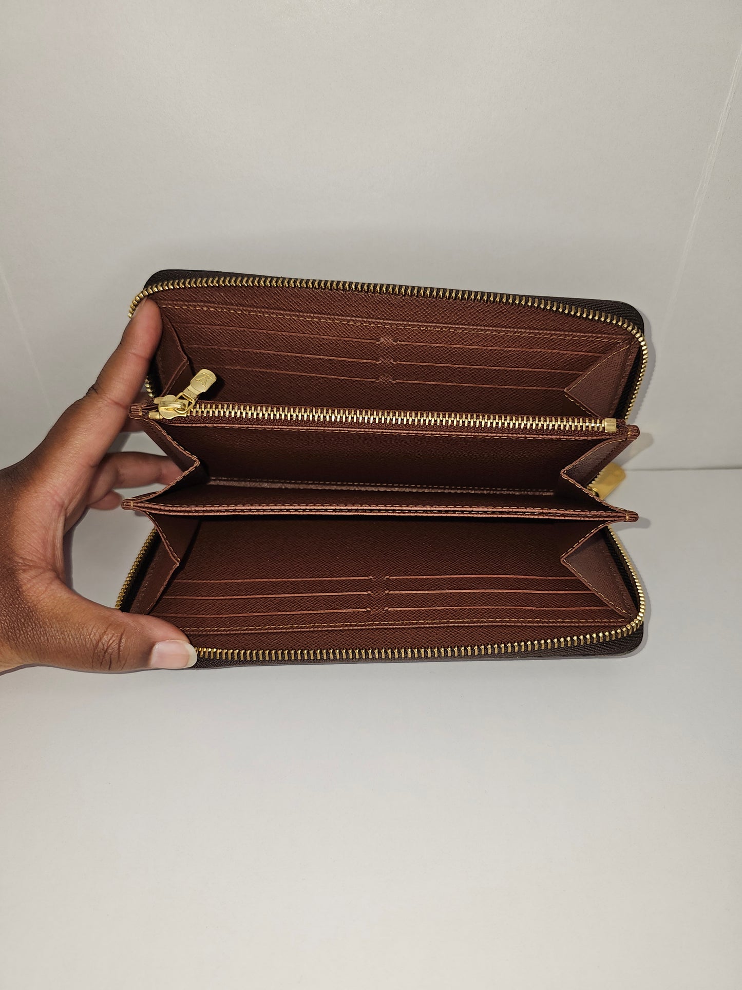 Louis Vuitton Monogram Zippy Wallet NM 💾