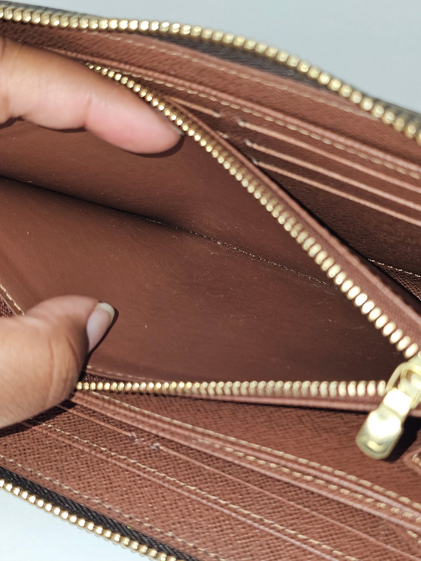 Louis Vuitton Monogram Zippy Wallet NM 💾