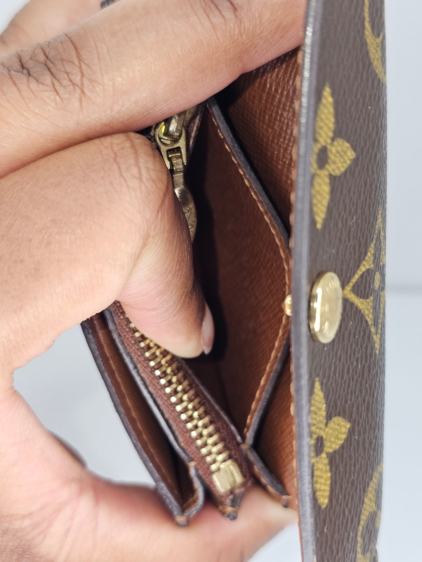 Louis Vuitton Accordion Compact Wallet / Card Holder MB1004