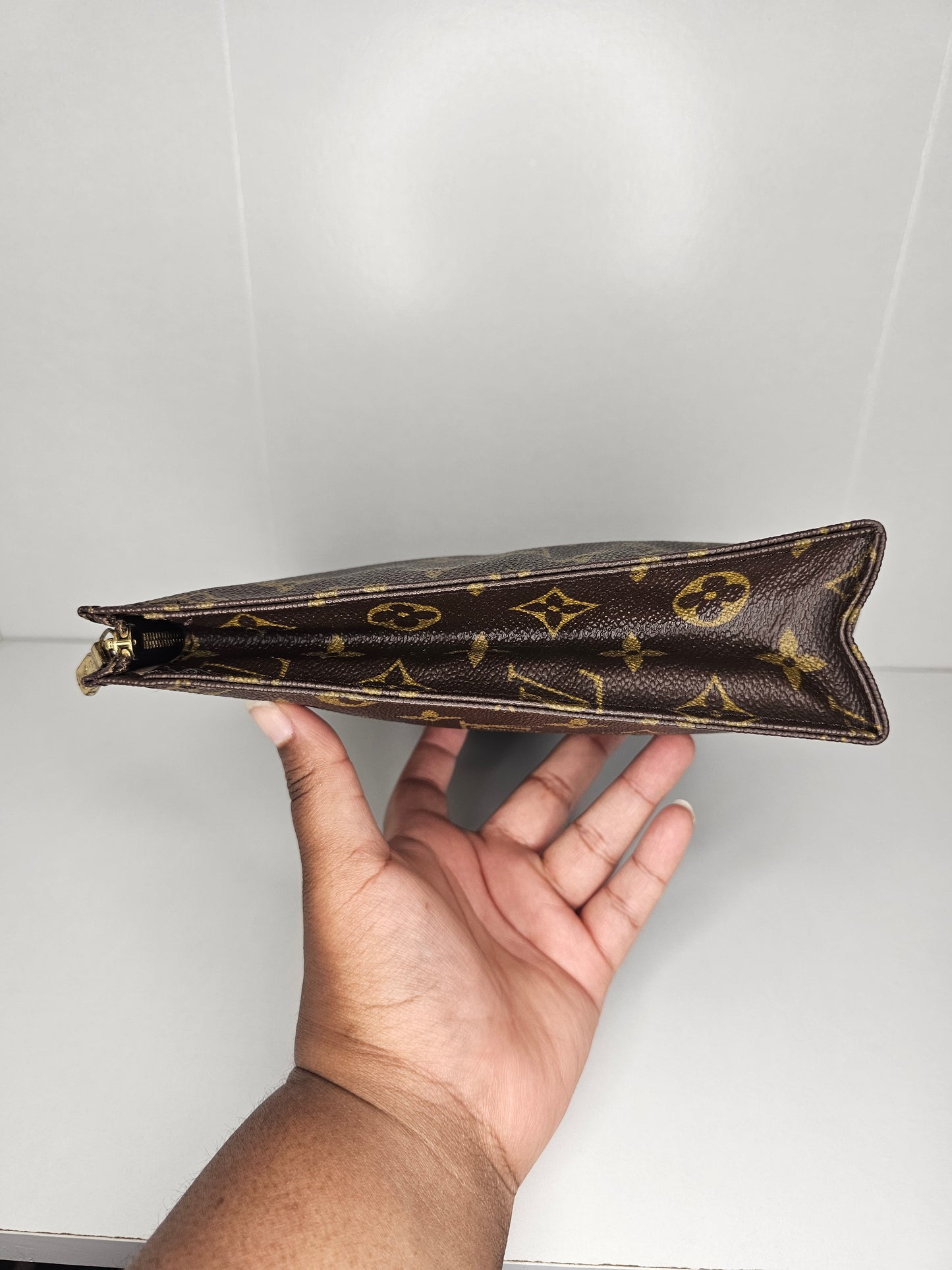 Louis Vuitton Monogram Vintage Toiletry 26 883 TH