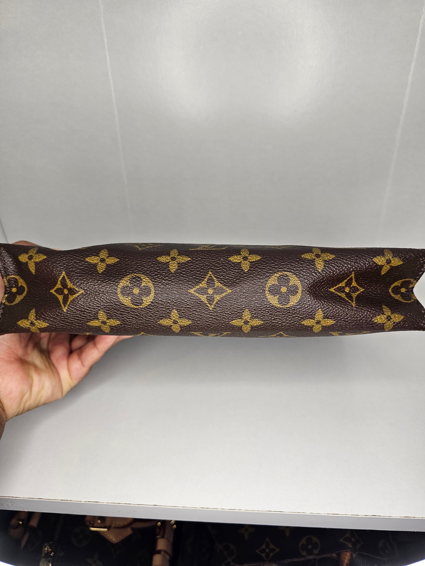 Louis Vuitton Monogram Vintage Toiletry 26 883 TH