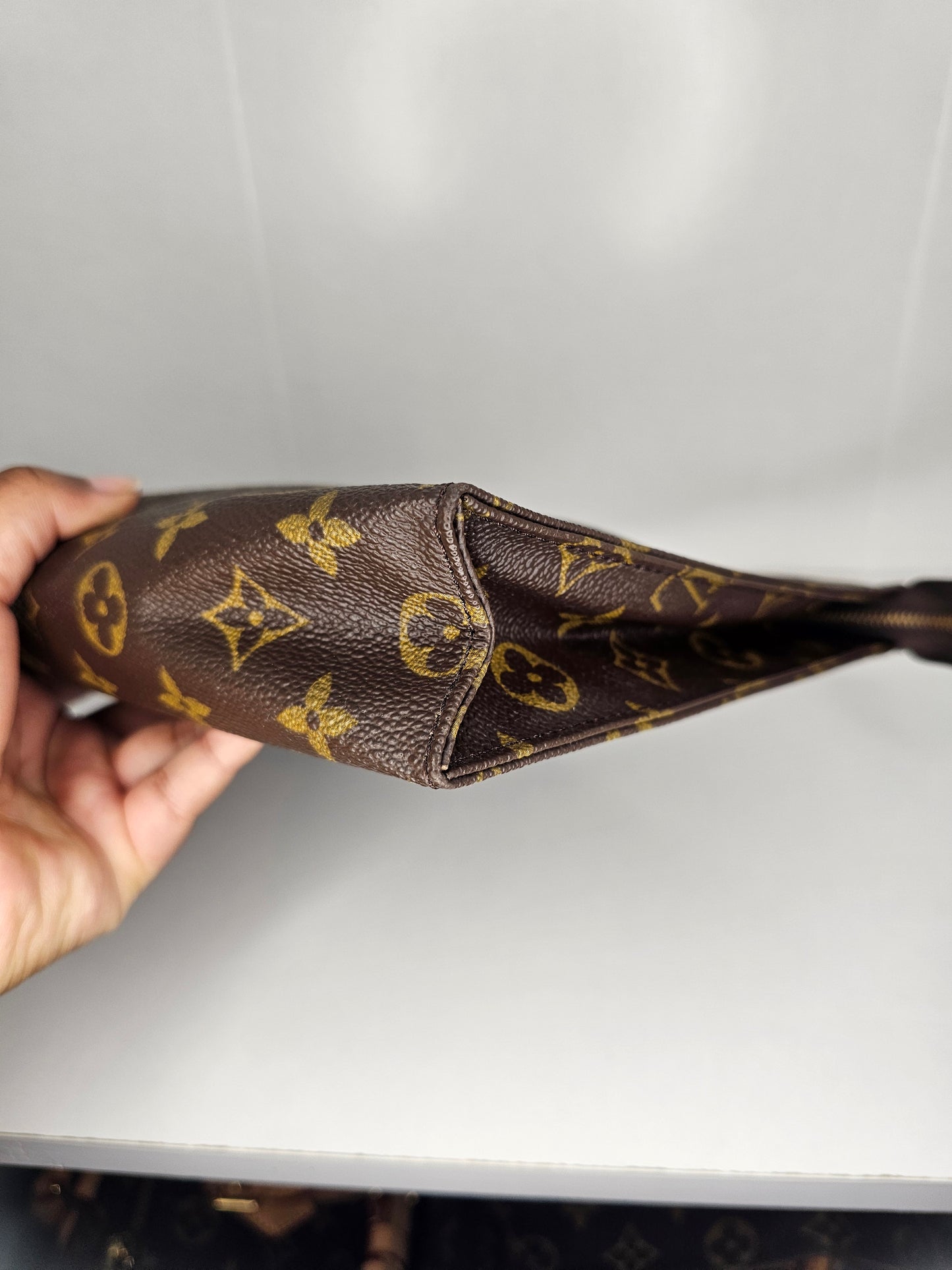 Louis Vuitton Monogram Vintage Toiletry 26 883 TH