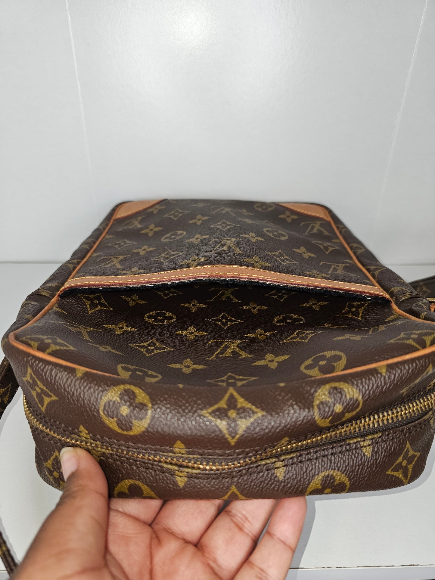 Louis Vuitton Vintage Monogram Danube MM 882 SL