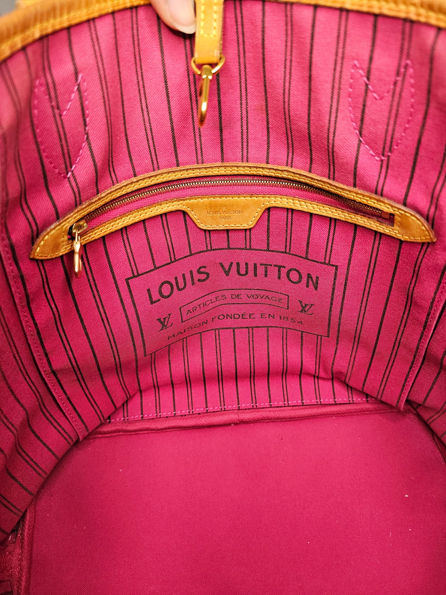 Louis Vuitton Hawaii V Tote Resorts Neverfull MM SD4136