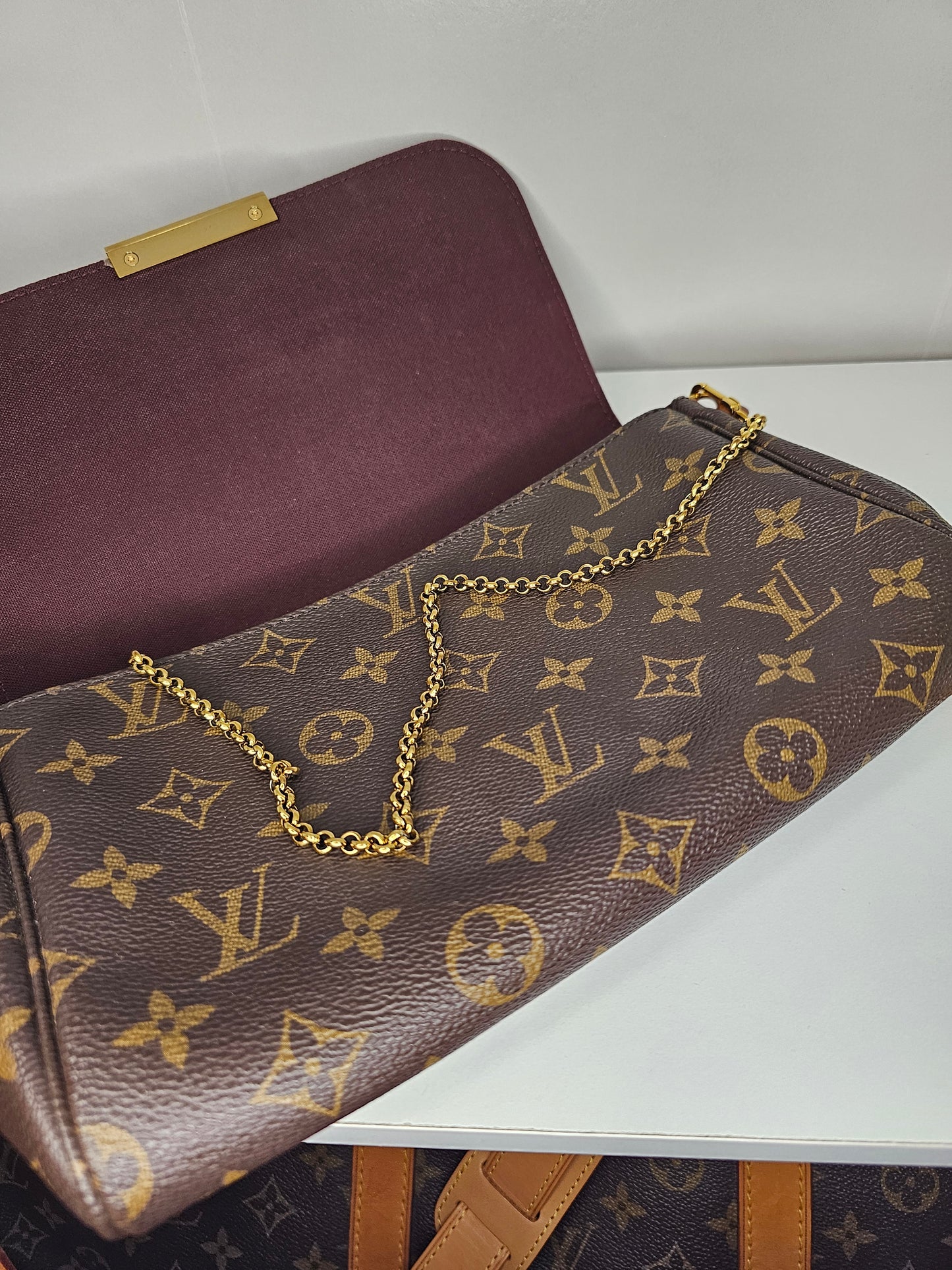 Louis Vuitton Monogram Favorite MM Crossbody SD4186