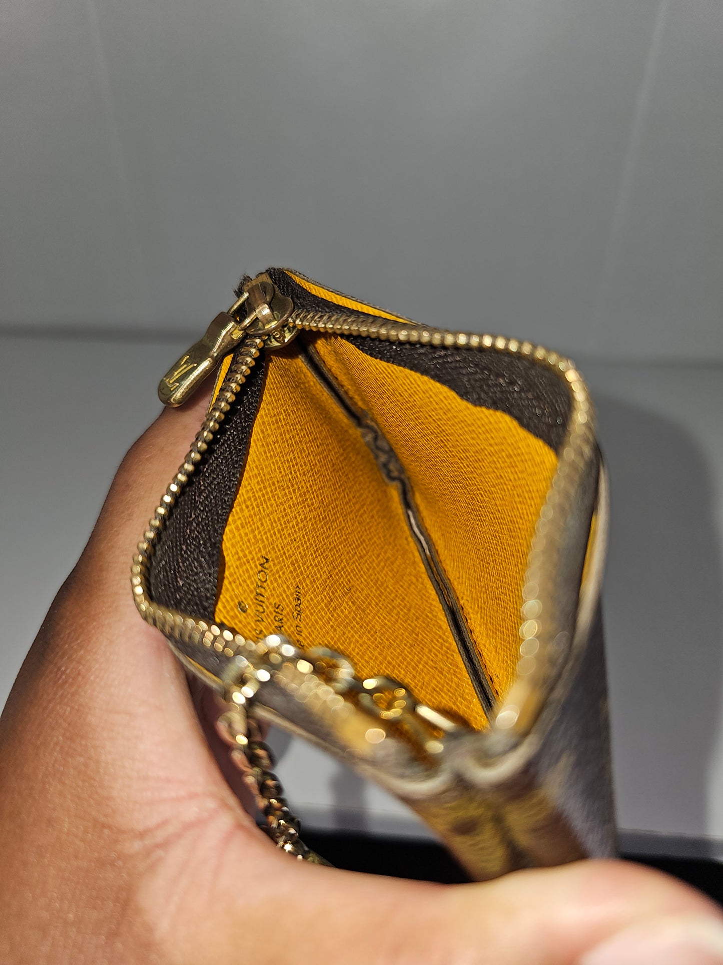 Louis Vuitton Groom Key Pouch CA1006