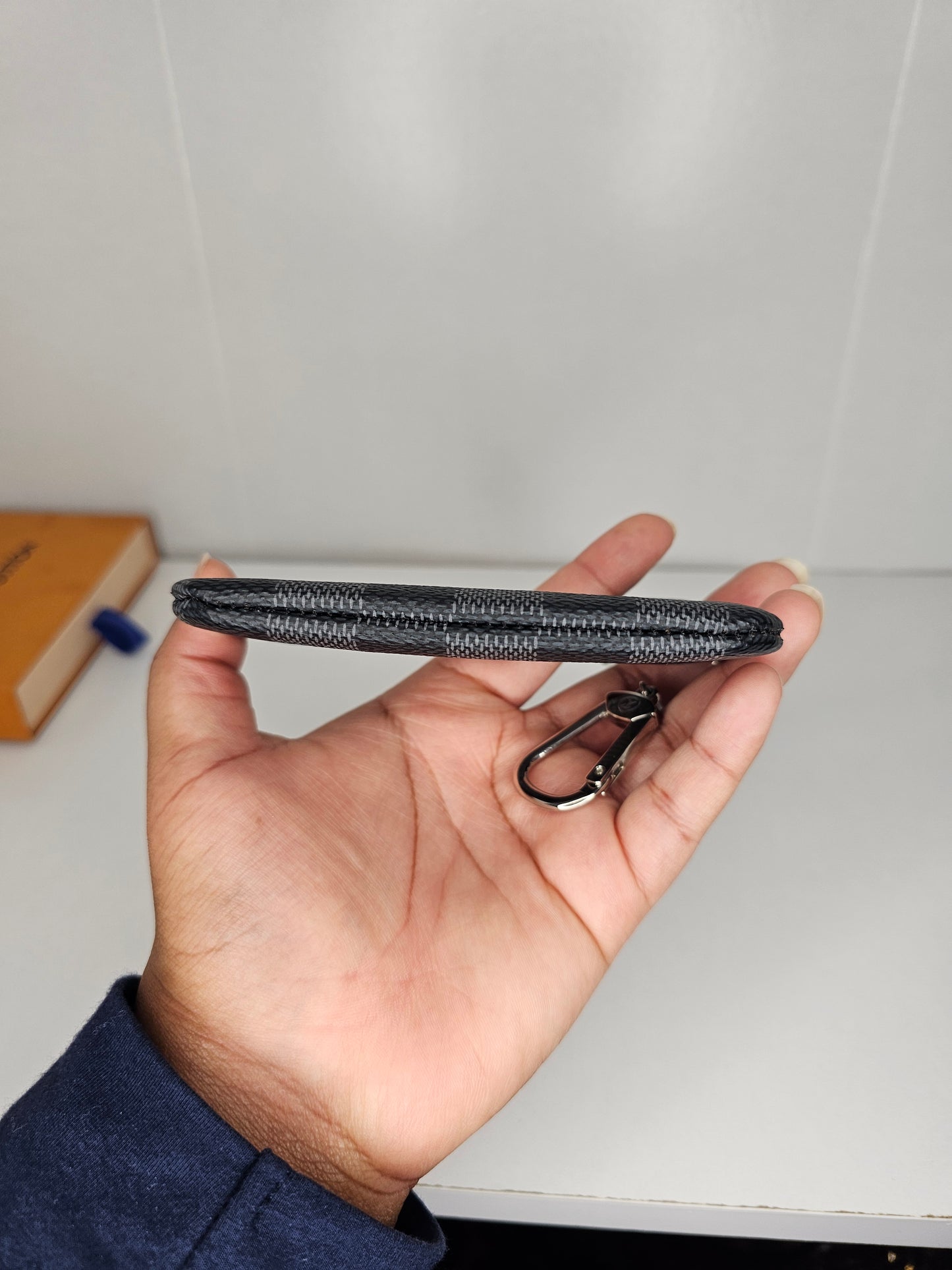 Louis Vuitton Damier Graphite Key Pouch SD3179