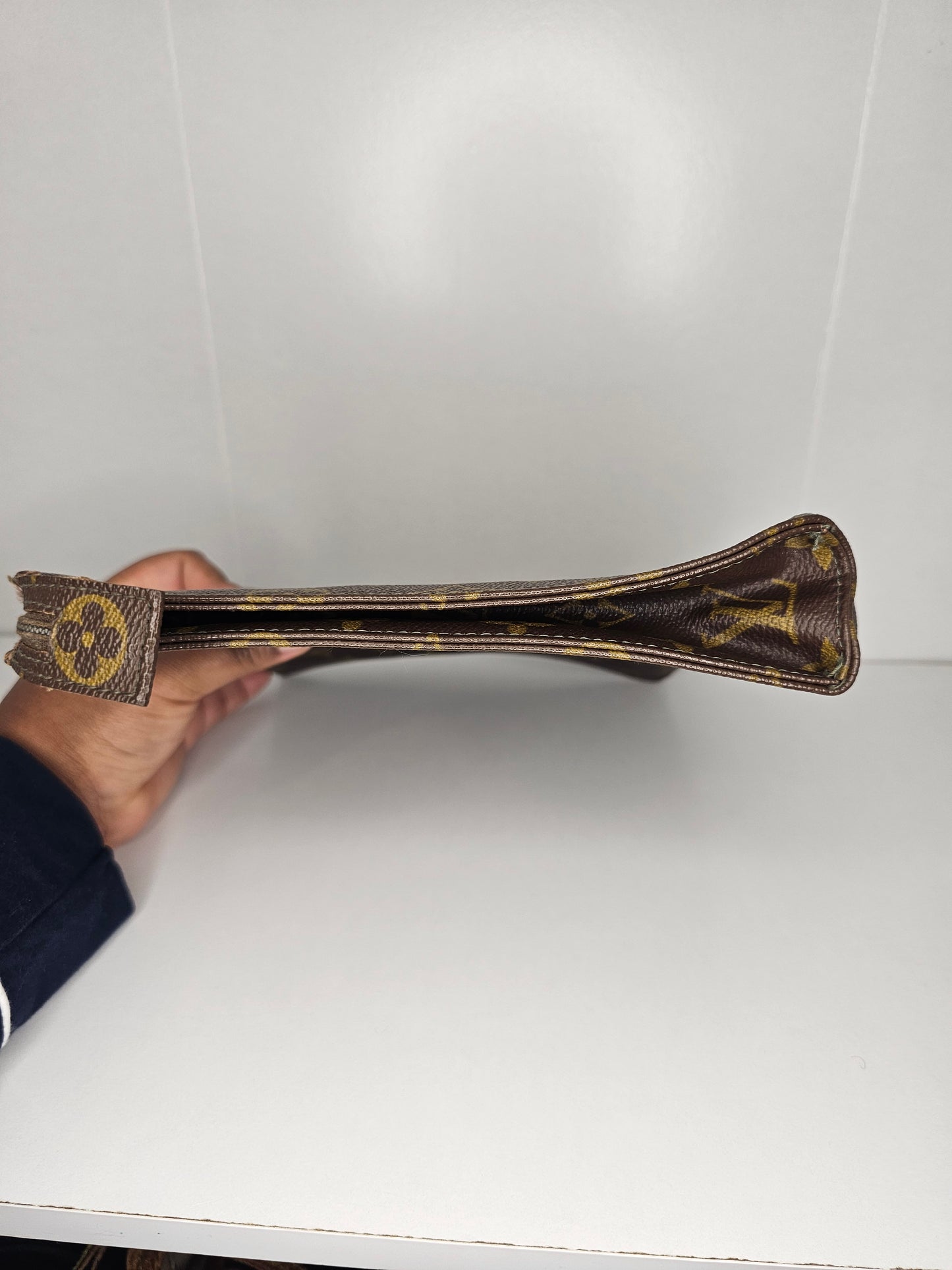 Louis Vuitton Monogram Vintage French Company Toiletry 26