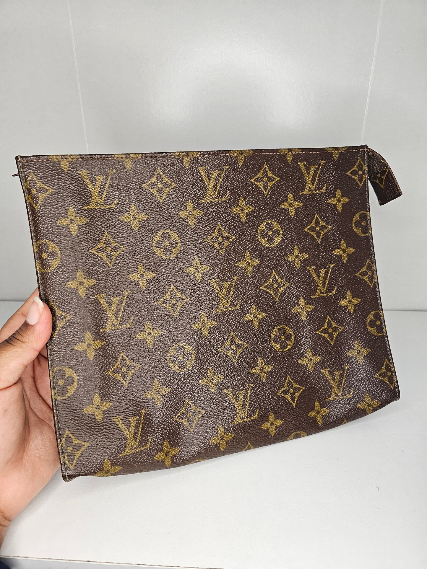 Louis Vuitton Monogram Vintage French Company Toiletry 26