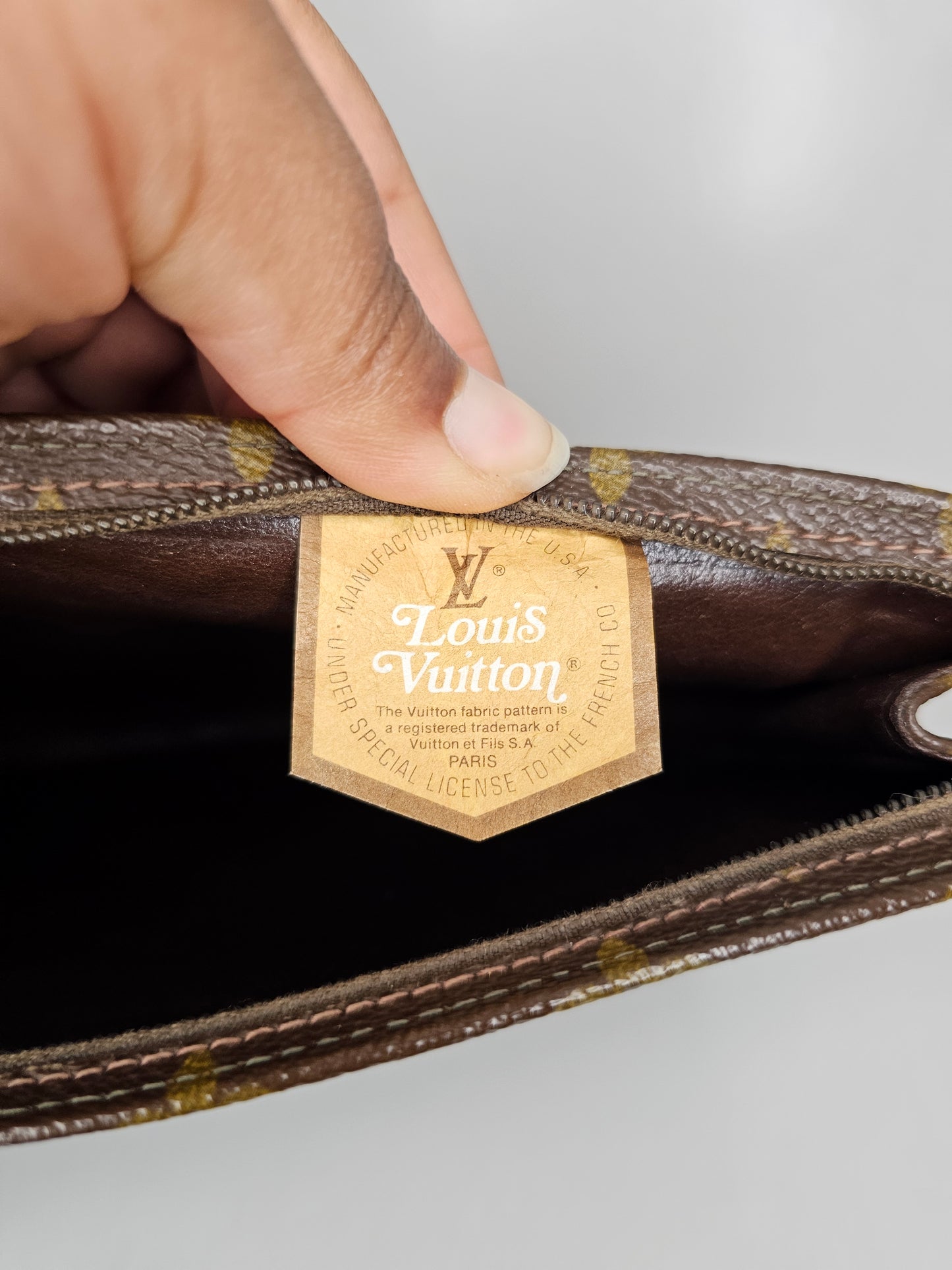 Louis Vuitton Monogram Vintage French Company Toiletry 26