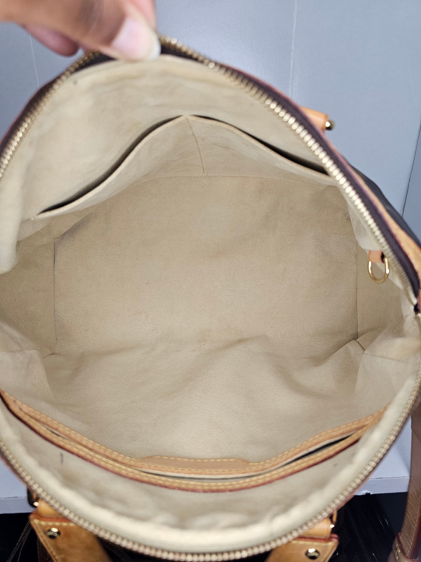 Louis Vuitton Retiro NM PM Shoulder Bag MB0142 (Leather Trim Repaired / Painted)