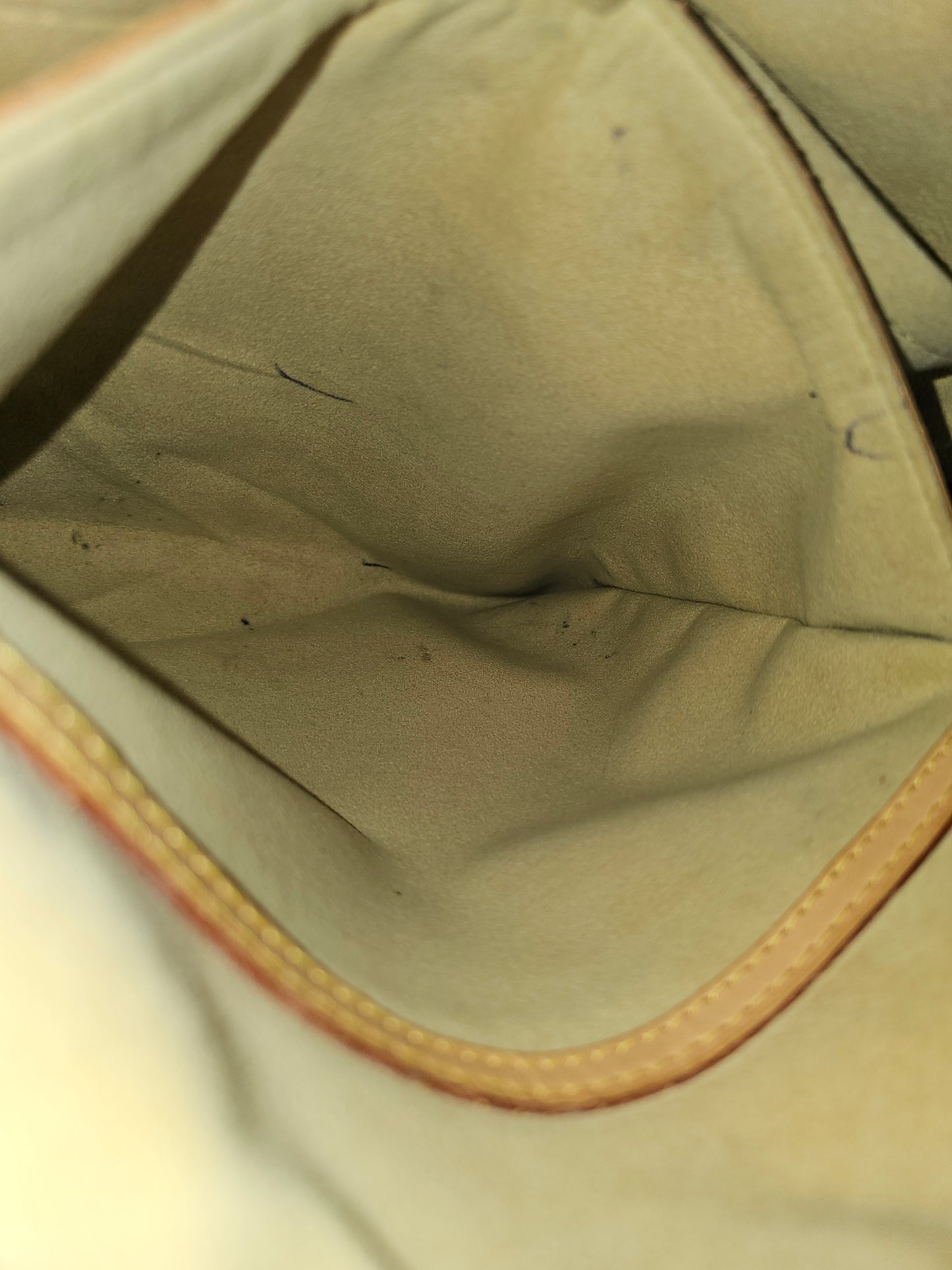 Louis Vuitton Retiro NM PM Shoulder Bag MB0142 (Leather Trim Repaired / Painted)