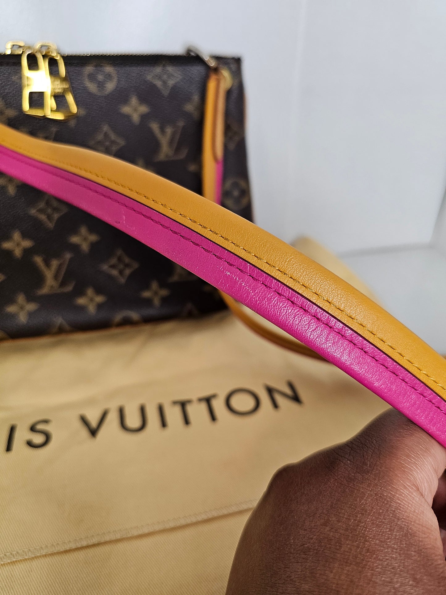 Louis Vuitton Lorette Crossbody Pink / Yellow GI3167