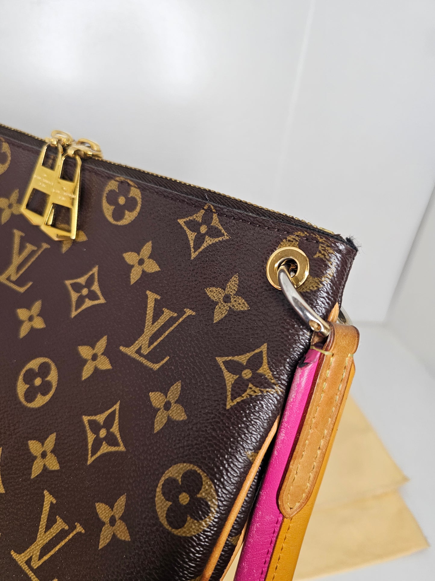Louis Vuitton Lorette Crossbody Pink / Yellow GI3167