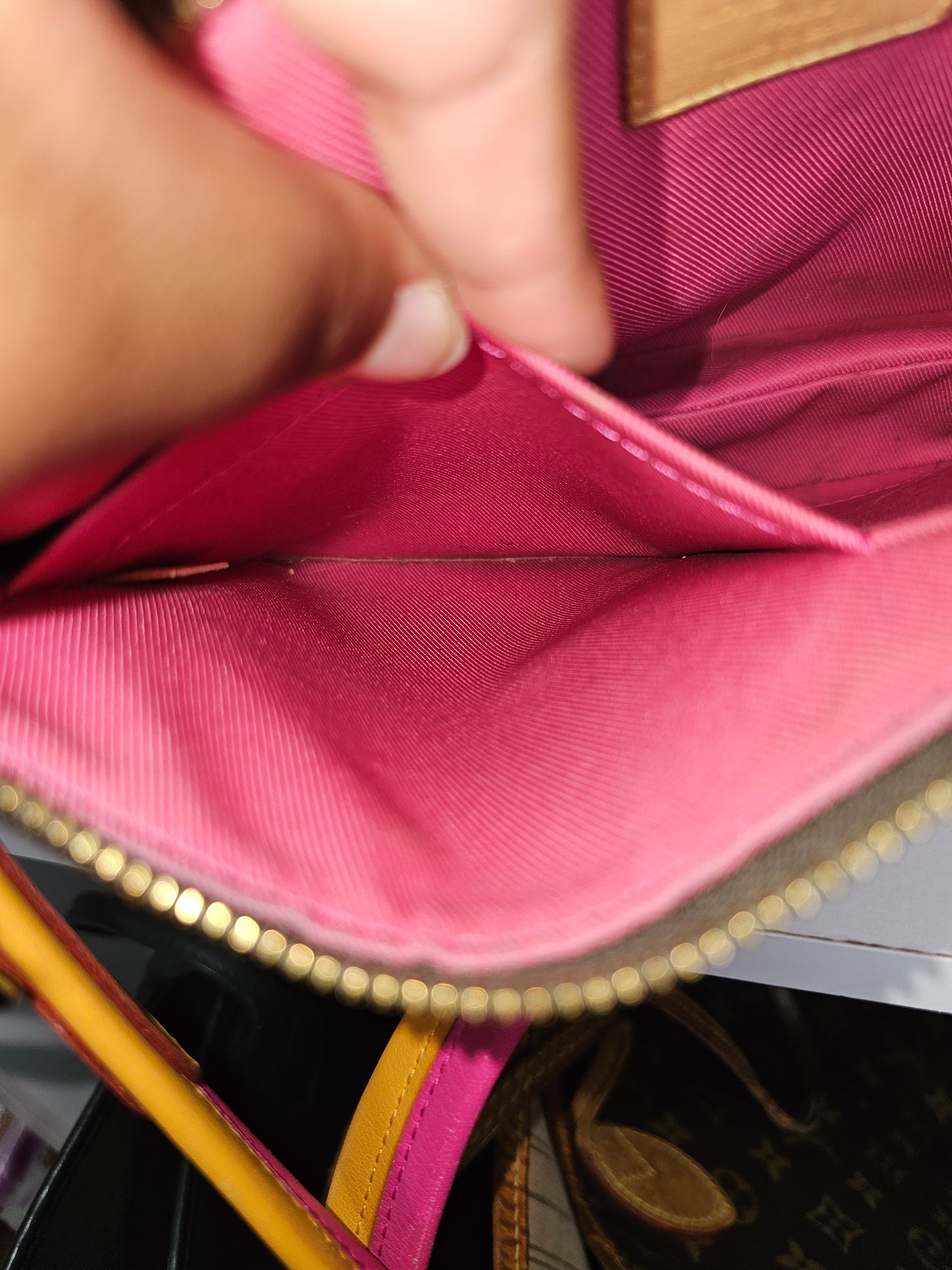 Louis Vuitton Lorette Crossbody Pink / Yellow GI3167