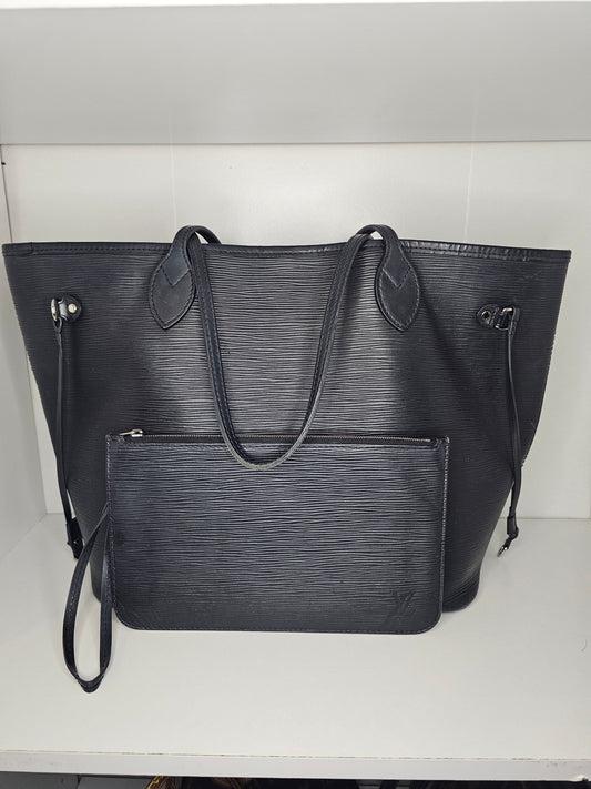 Louis Vuitton Black Epi Neverfull MM & Pochette UB0148
