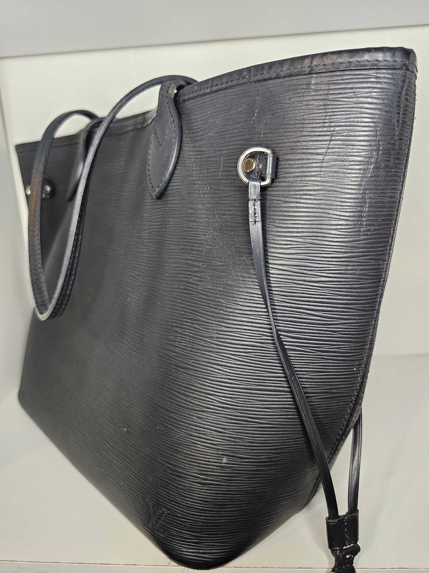 Louis Vuitton Black Epi Neverfull MM & Pochette UB0148