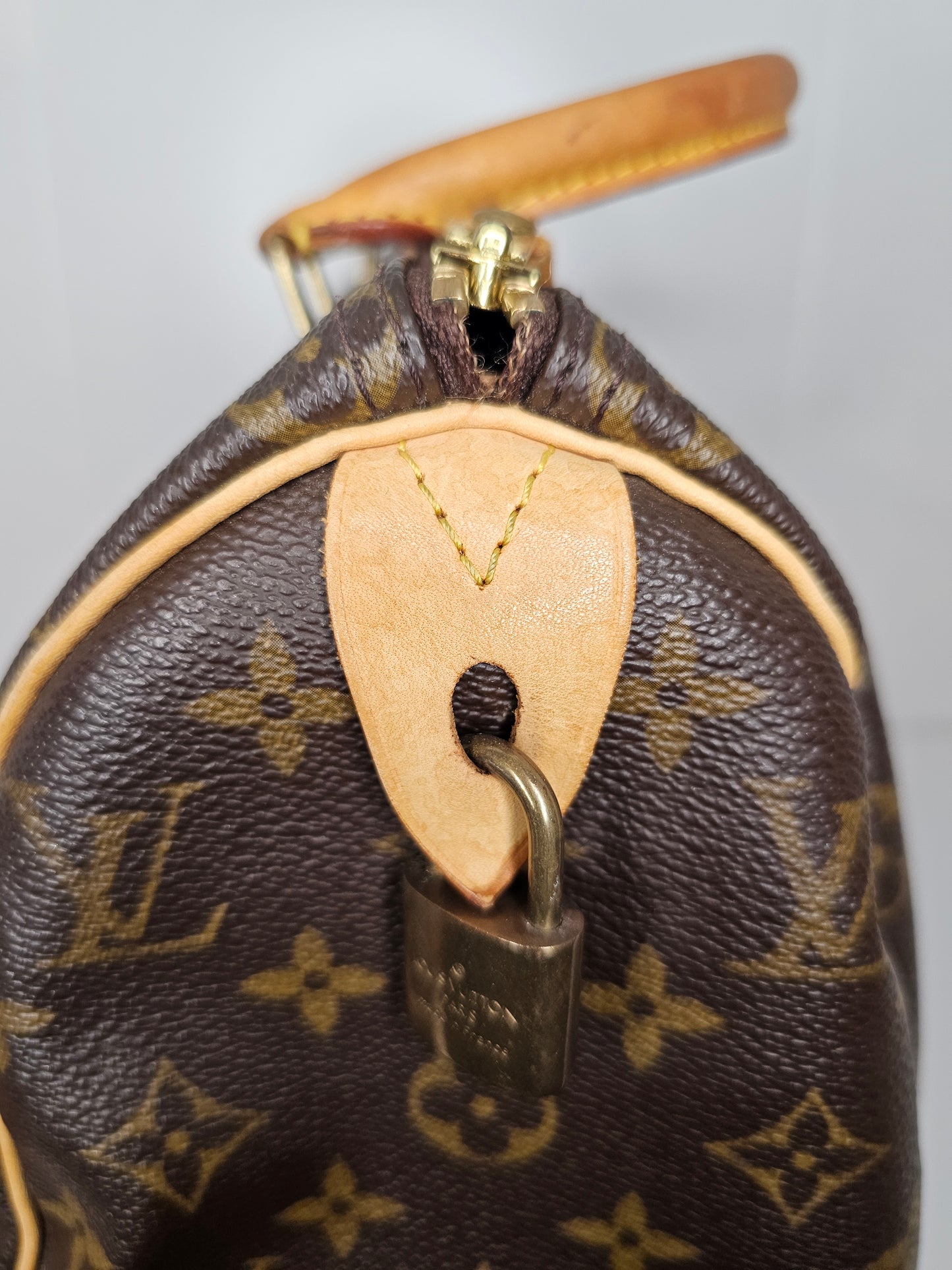 Louis Vuitton Monogram Speedy 25 SP0076