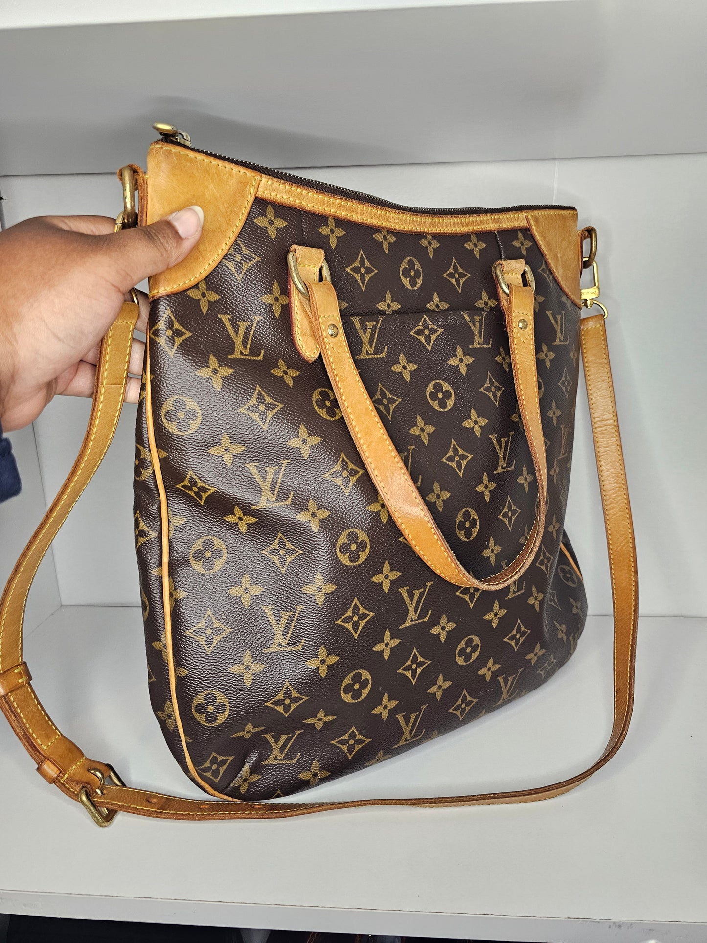 Louis Vuitton Monogram Odeon GM Crossbody DU1089