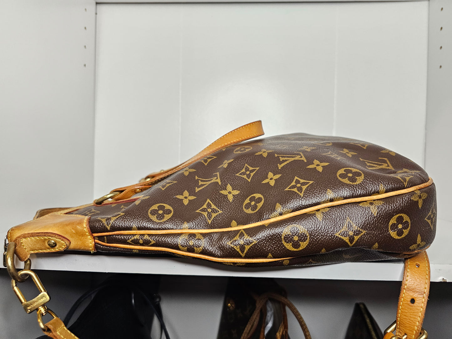 Louis Vuitton Monogram Odeon GM Crossbody DU1089