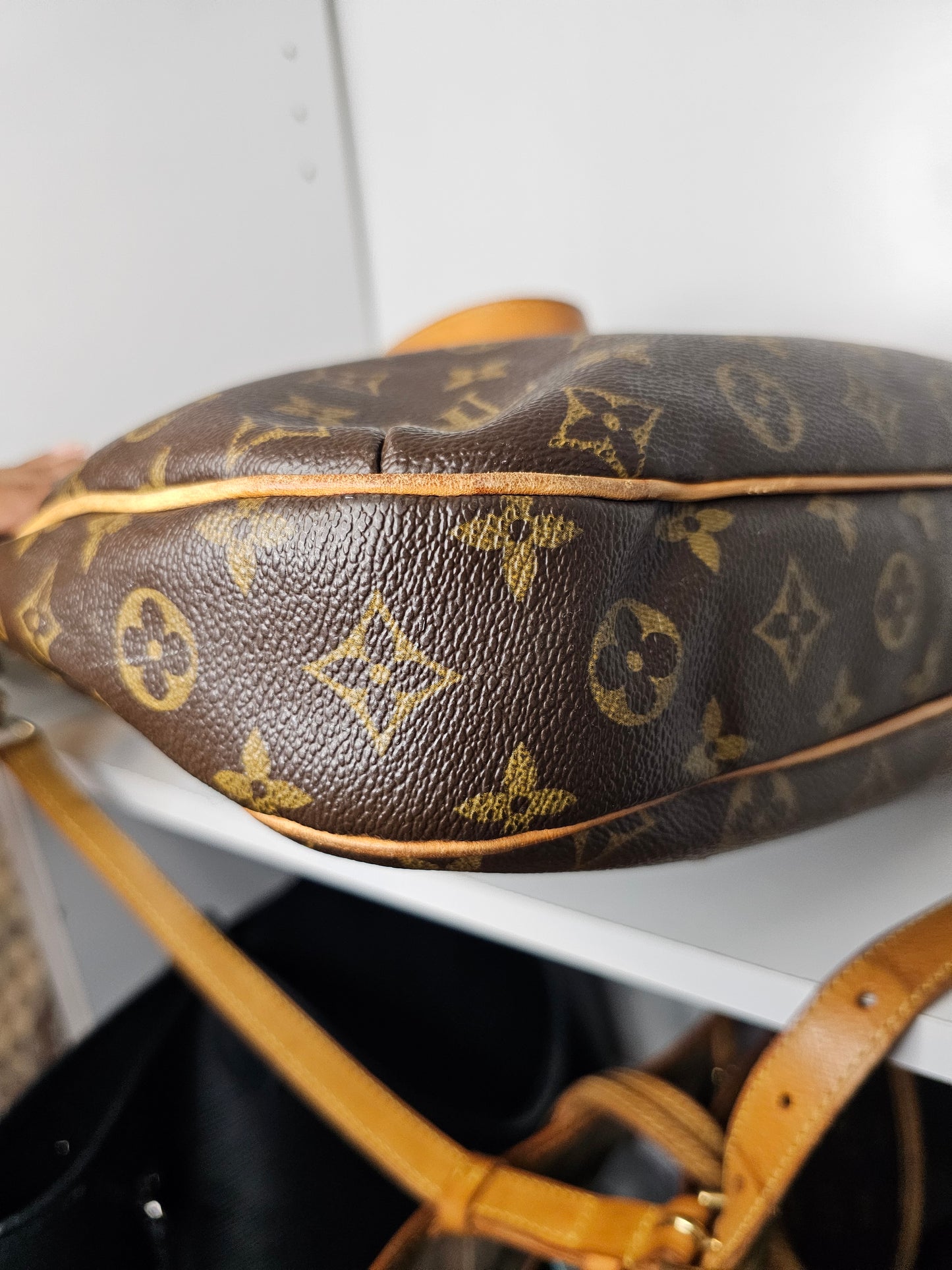 Louis Vuitton Monogram Odeon GM Crossbody DU1089