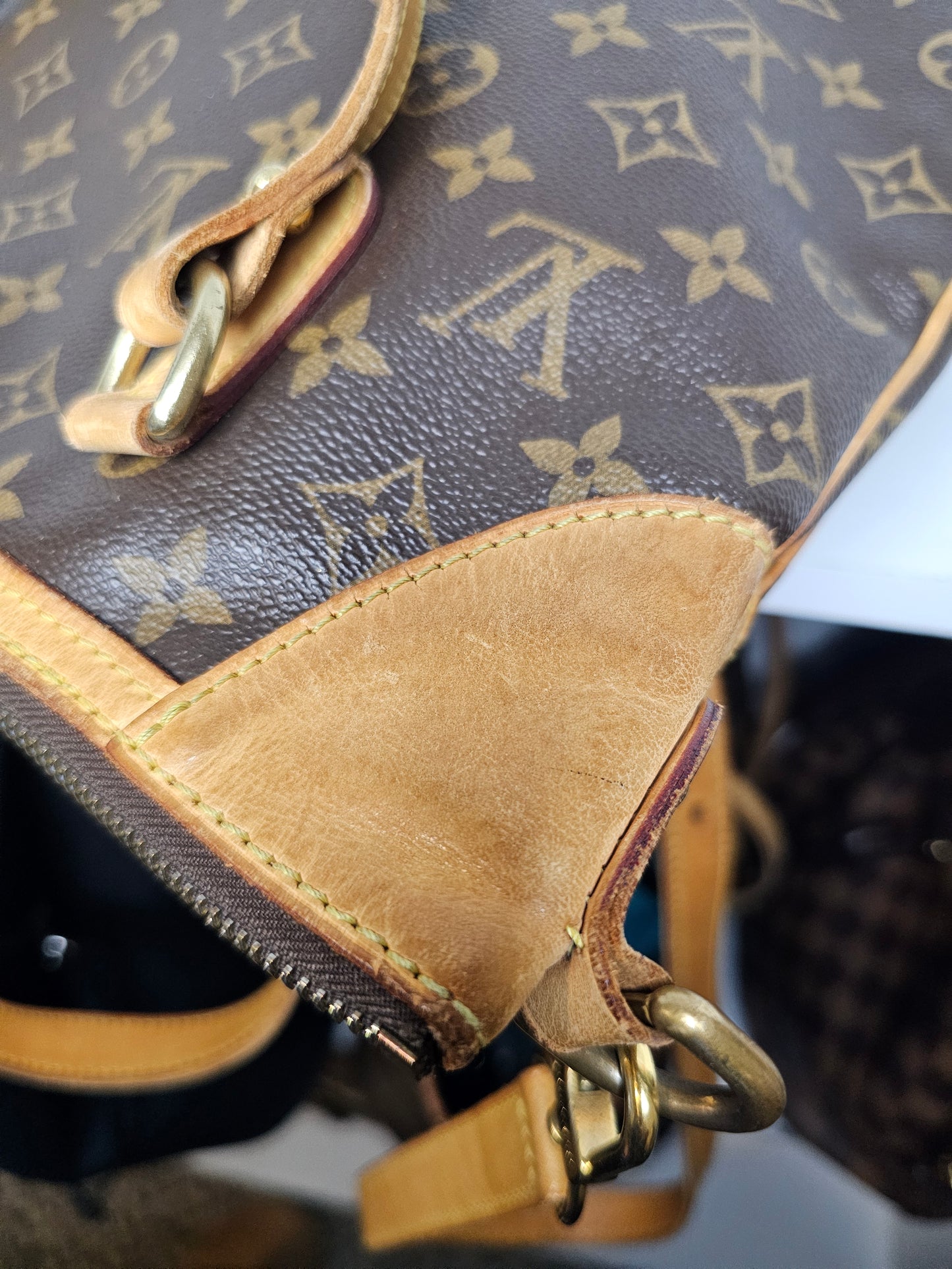 Louis Vuitton Monogram Odeon GM Crossbody DU1089